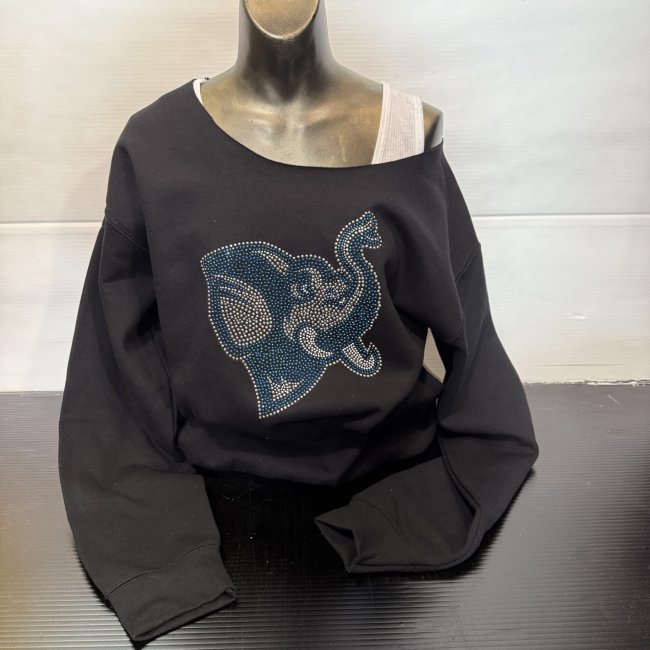 Sweatshirts & Hoodies